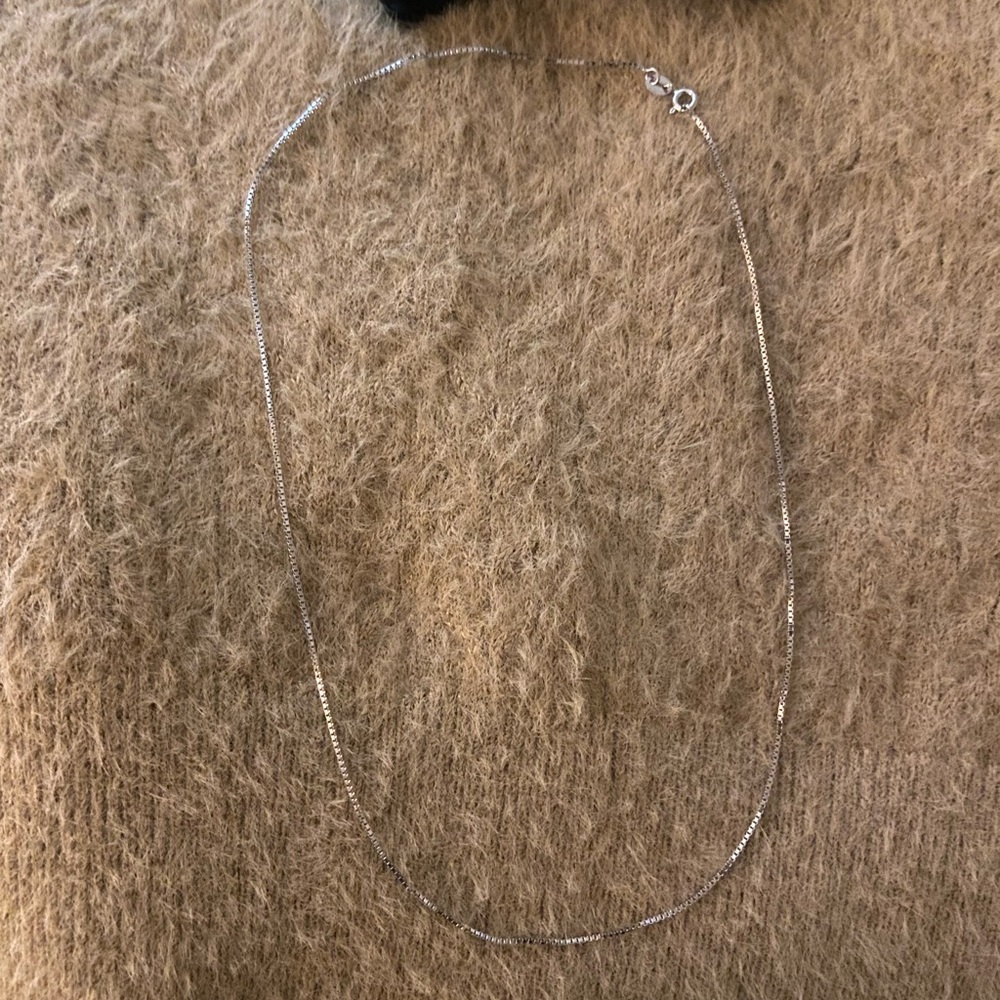 18 in Box Sterling Silver Necklace